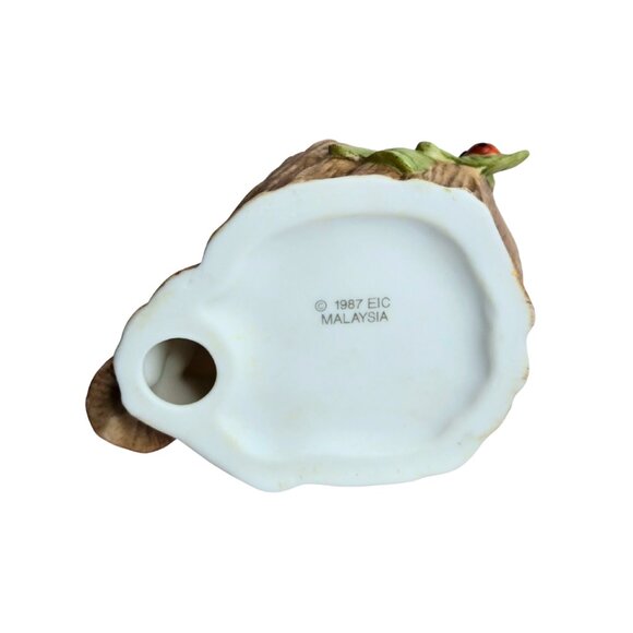 Vintage Squirrel in Tree Stump Removable Figurine Porcelain - Picture 5 of 5